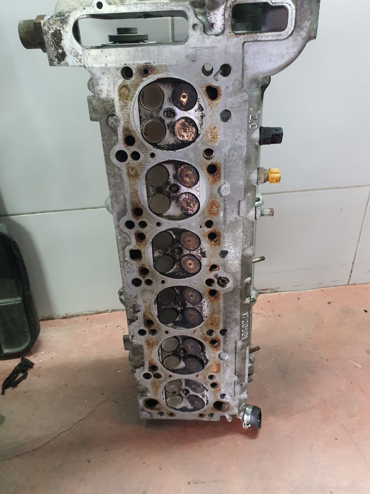 BMW M50 E34 E36 3 20 5 20 SİLİNDİR KAPAĞI 1720901